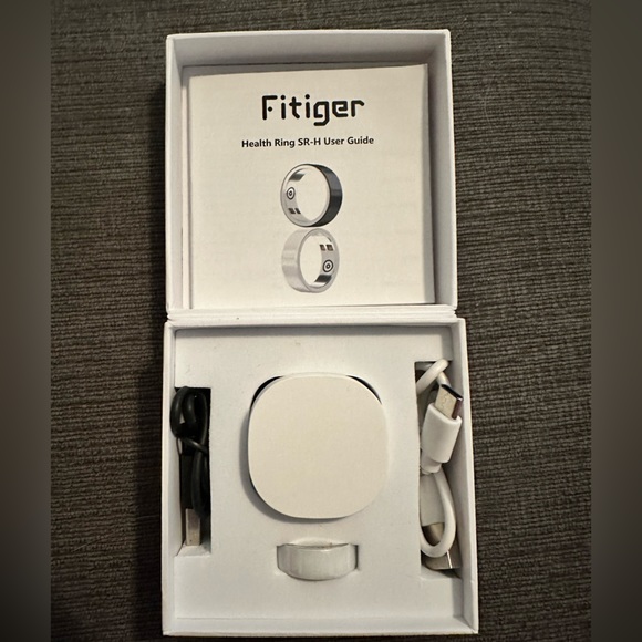 Brand new Fitiger health fitness tracker ring - Picture 2 of 4